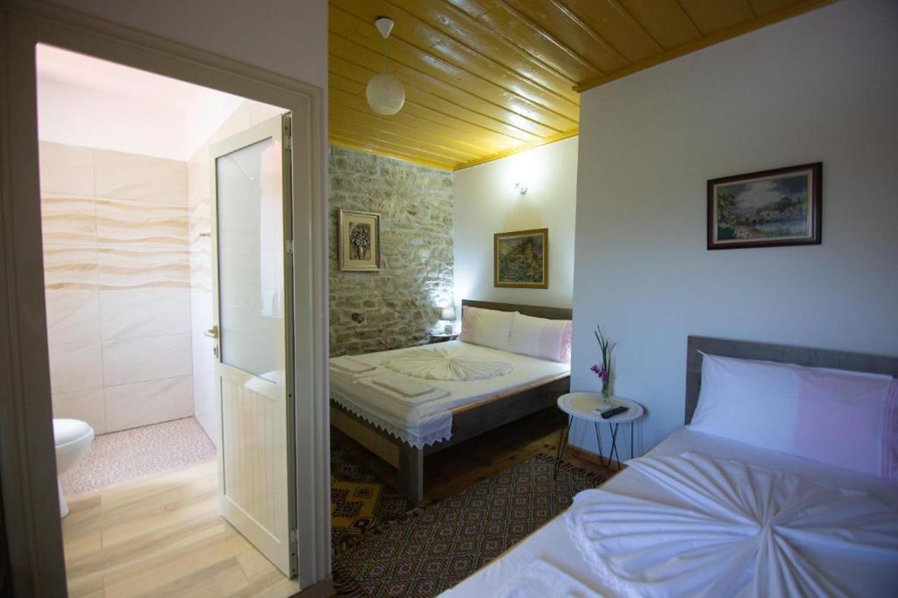 The Mosaic House - Shtepia me Mozaik