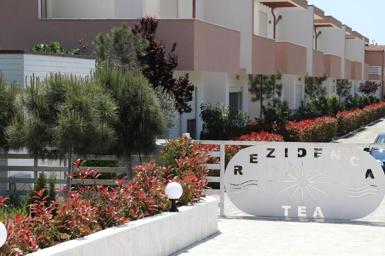 Tea Residence, Gjiri i Lalzit Villa