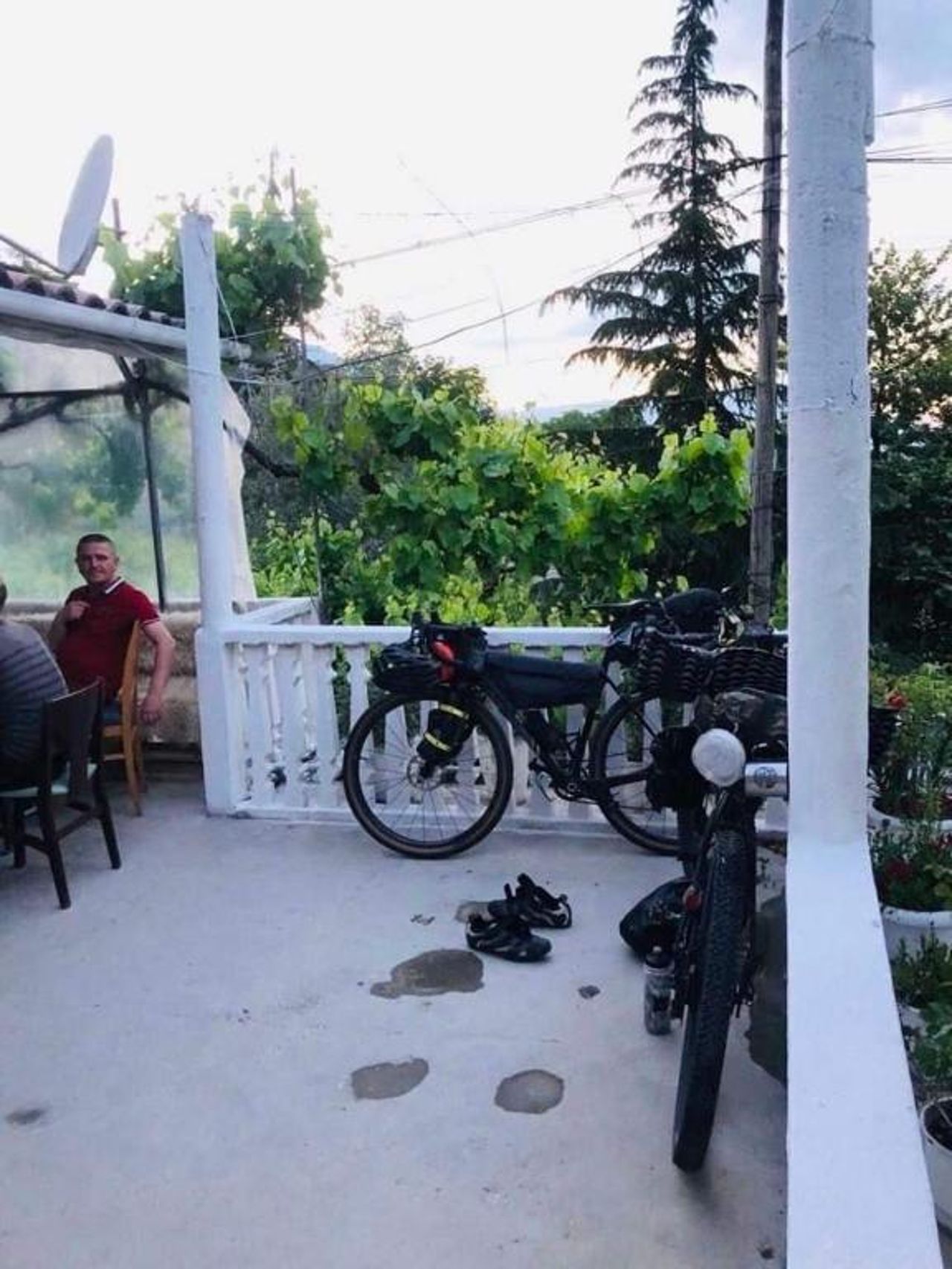 Flora's Guesthouse 'The Fir Gate'