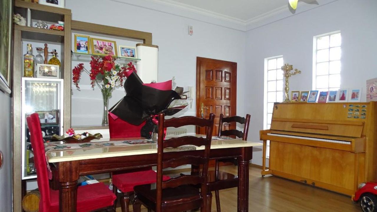 Central Apartments Shoshi