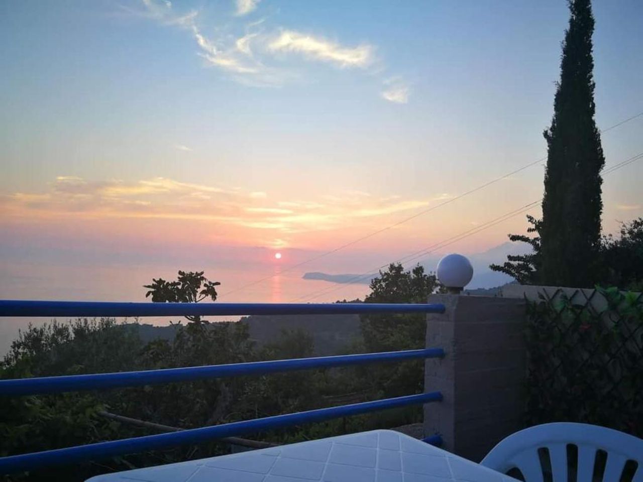 Rooms to let Spiropali