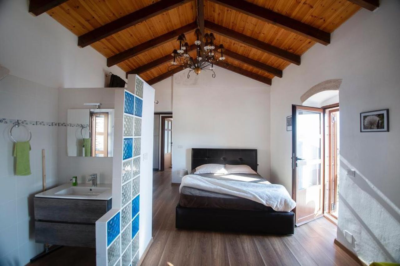 Villa Belvedere, Upper Qeparo
