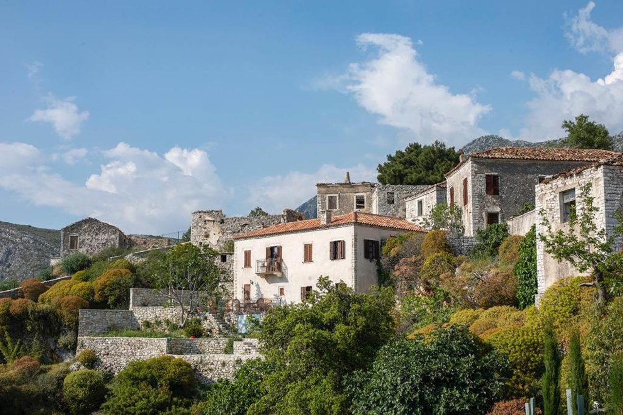 Villa Belvedere, Upper Qeparo
