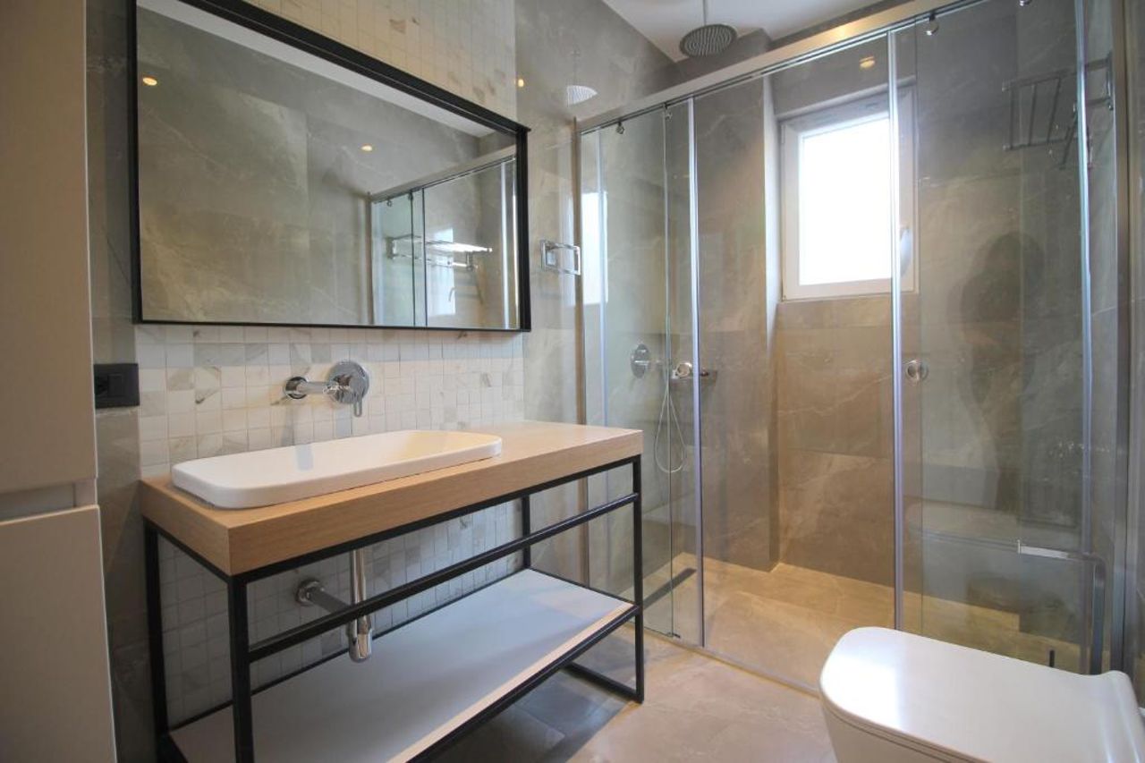 "The View" Luxury Apartments