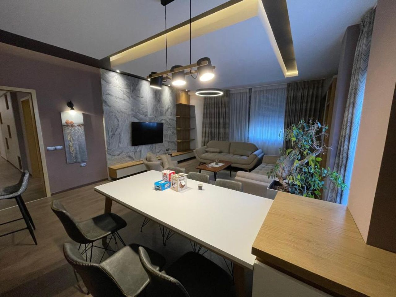 MAK Apartments