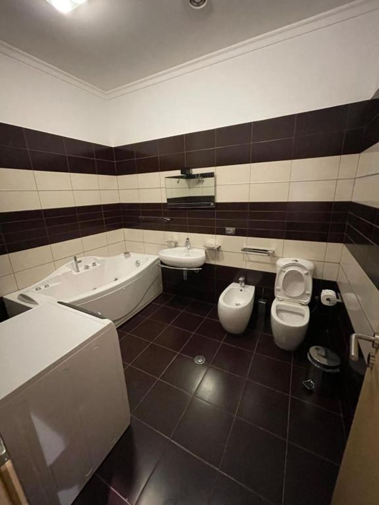 MAK Apartments