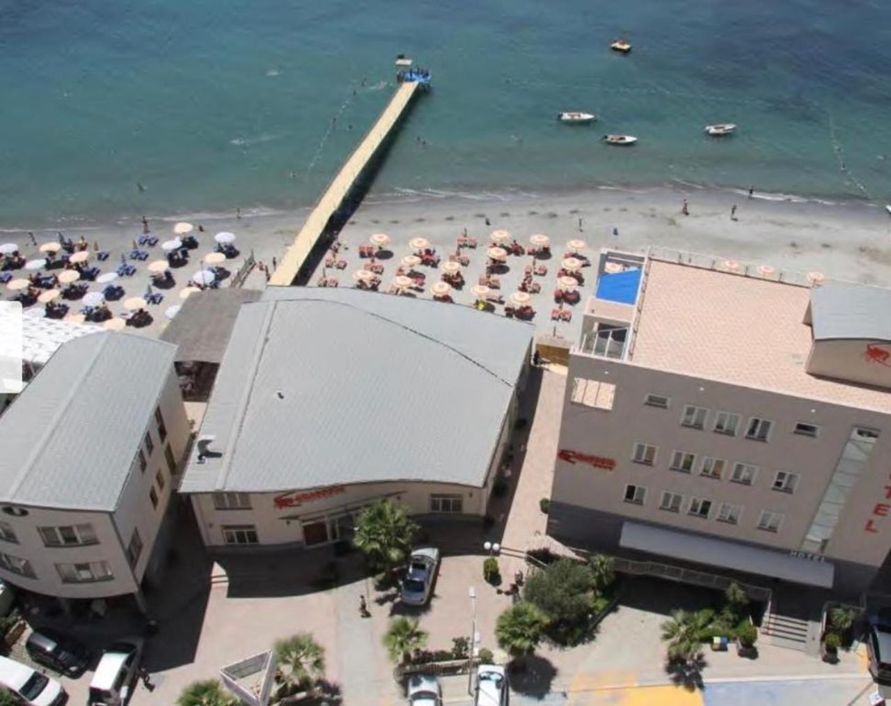 Sea view apartment/beach/city center/WiFi