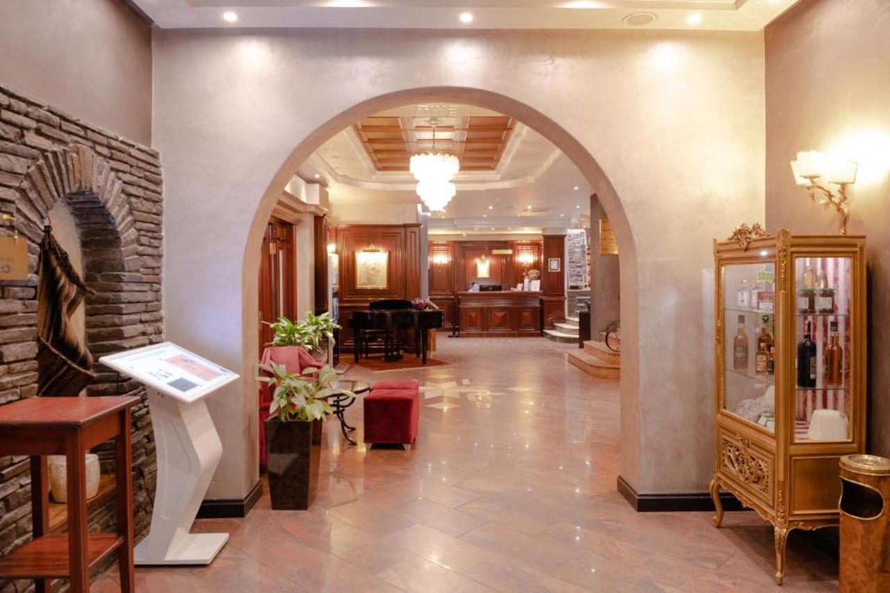 Mondial Hotel