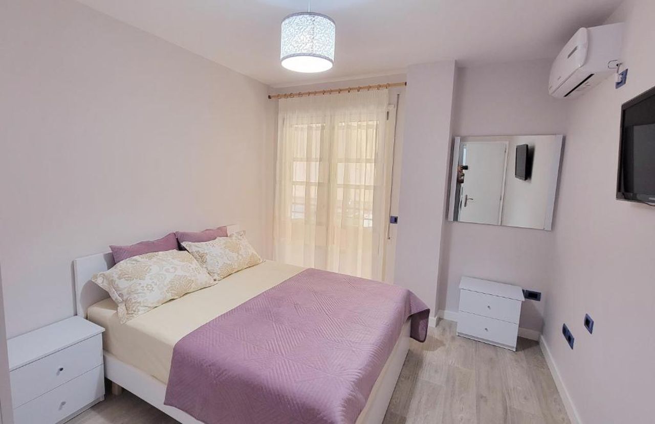 Green Studio Apartment