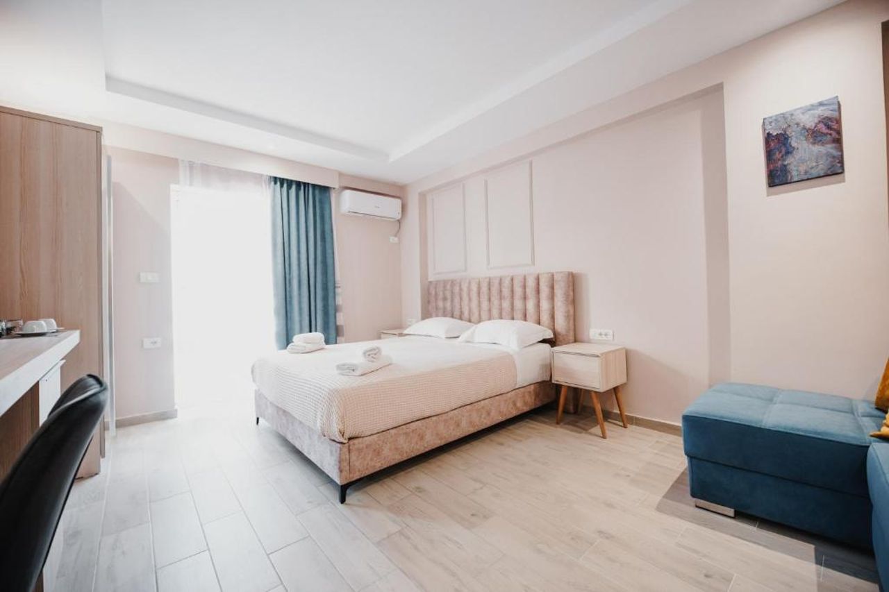 Himara 28 Hotel