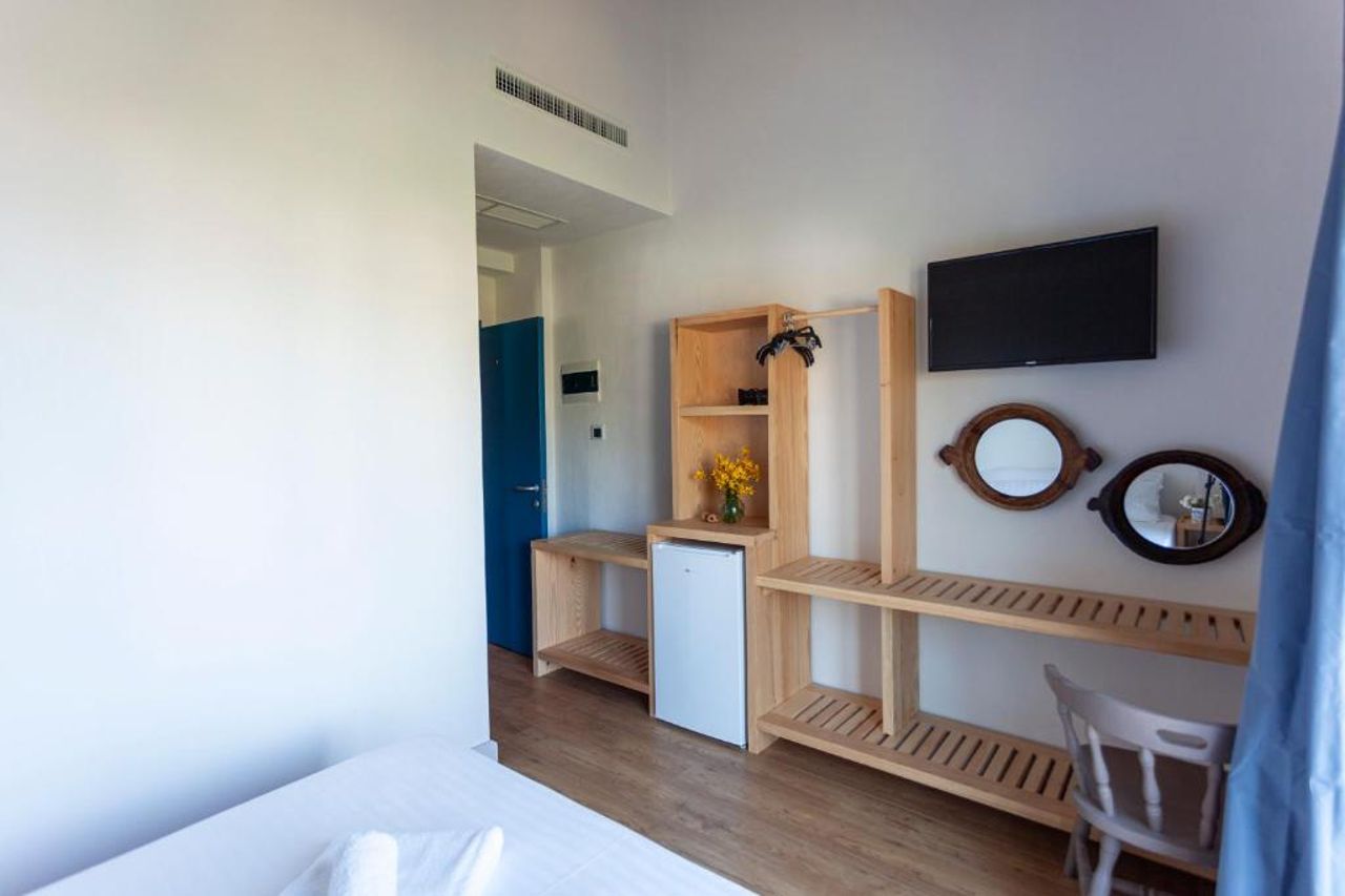 Toni Retzo Rooms