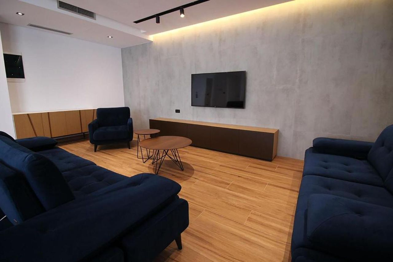 "The View" Luxury Apartments