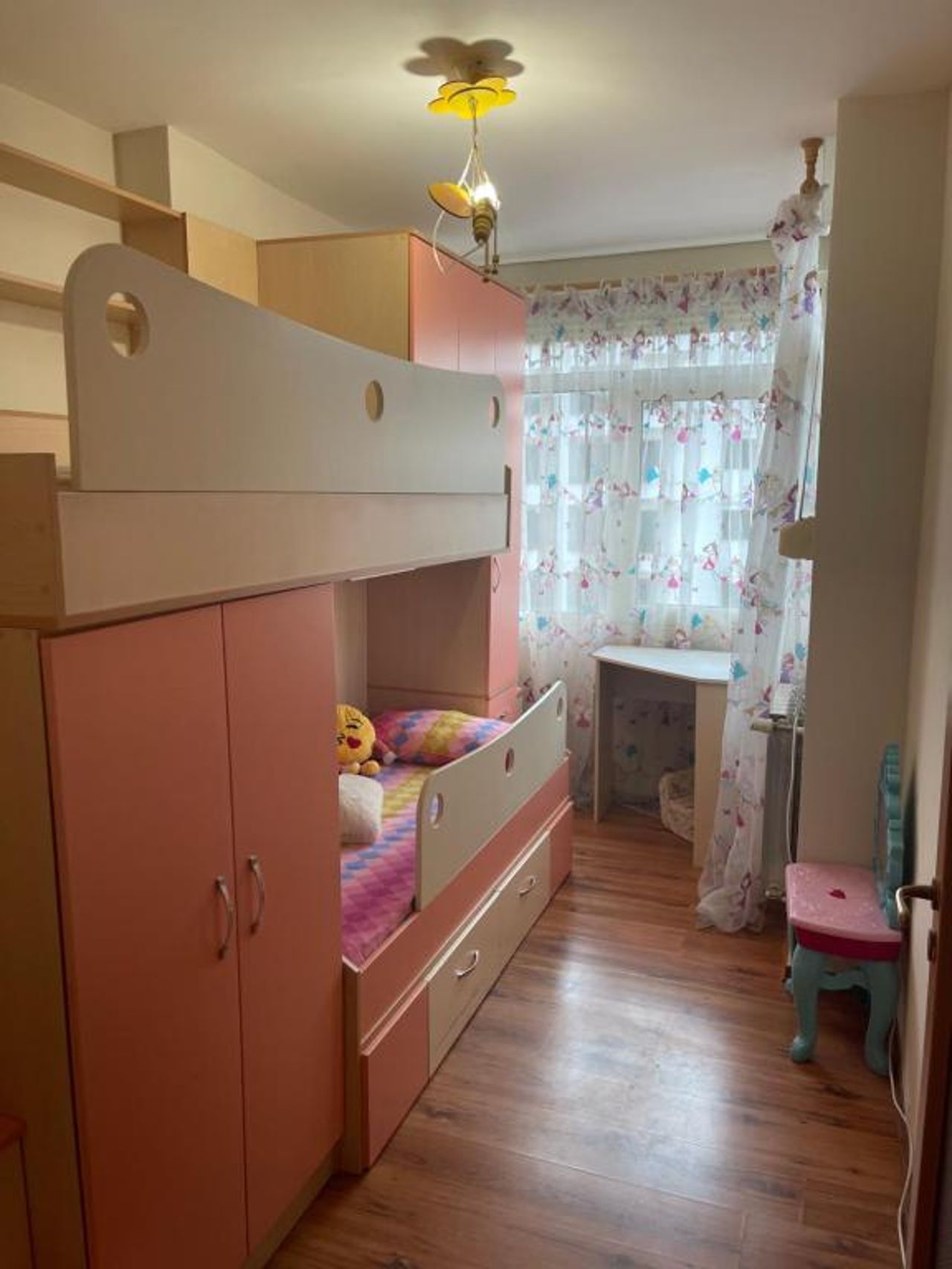 Xheni Apartament