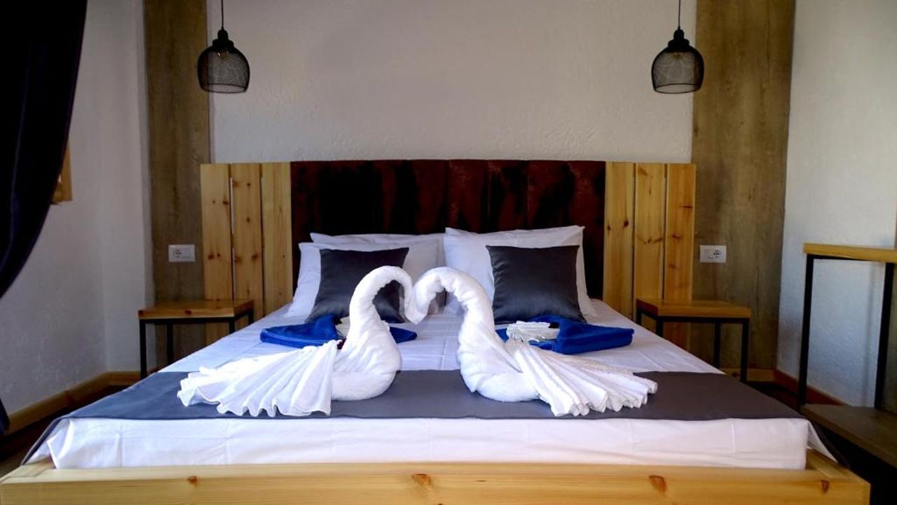 Limni Resort