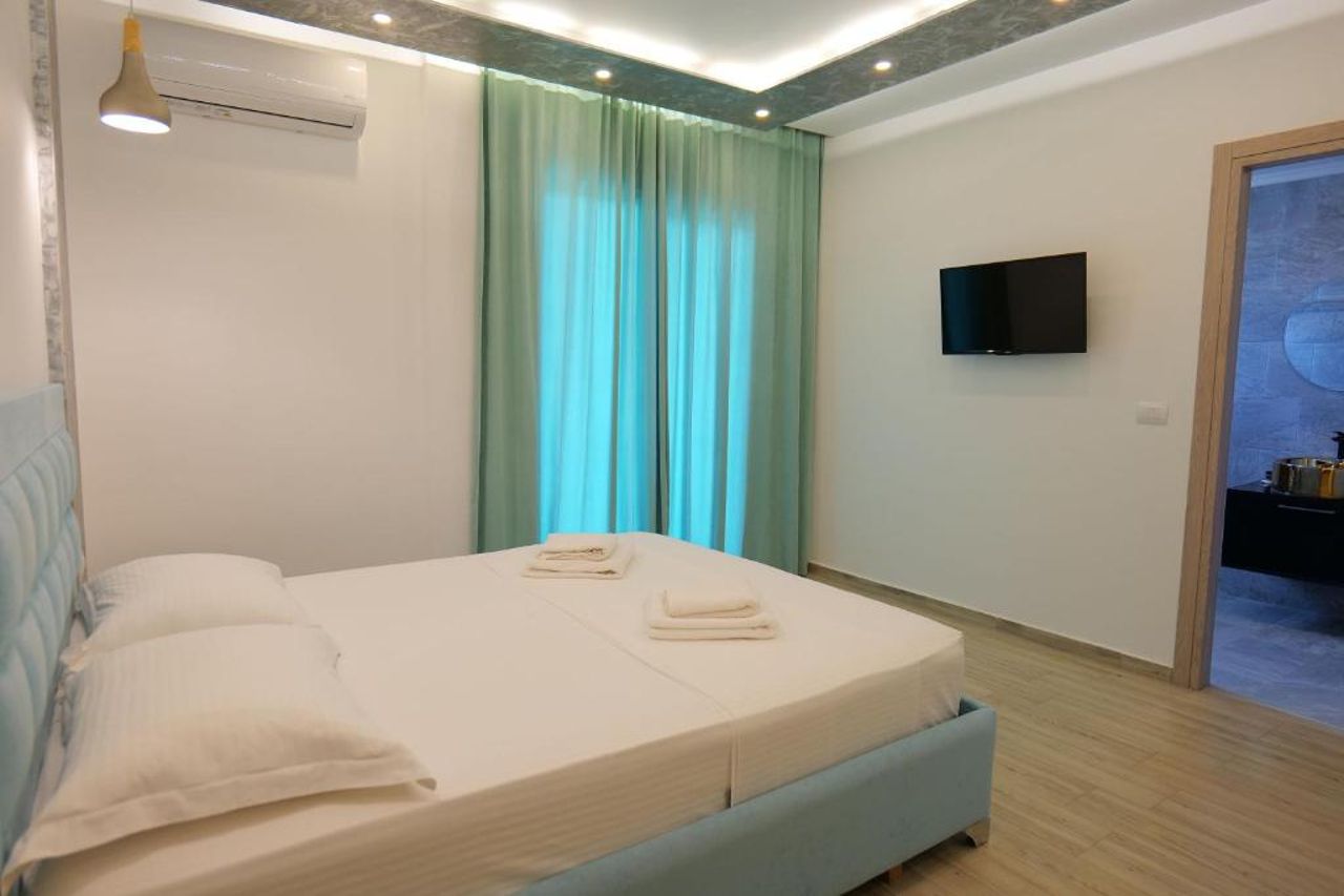 Kuburi Hotel