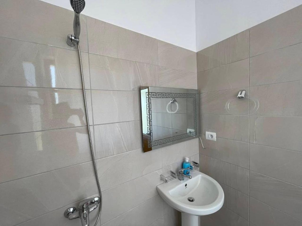 Lovely apartment with sea view in Saranda
