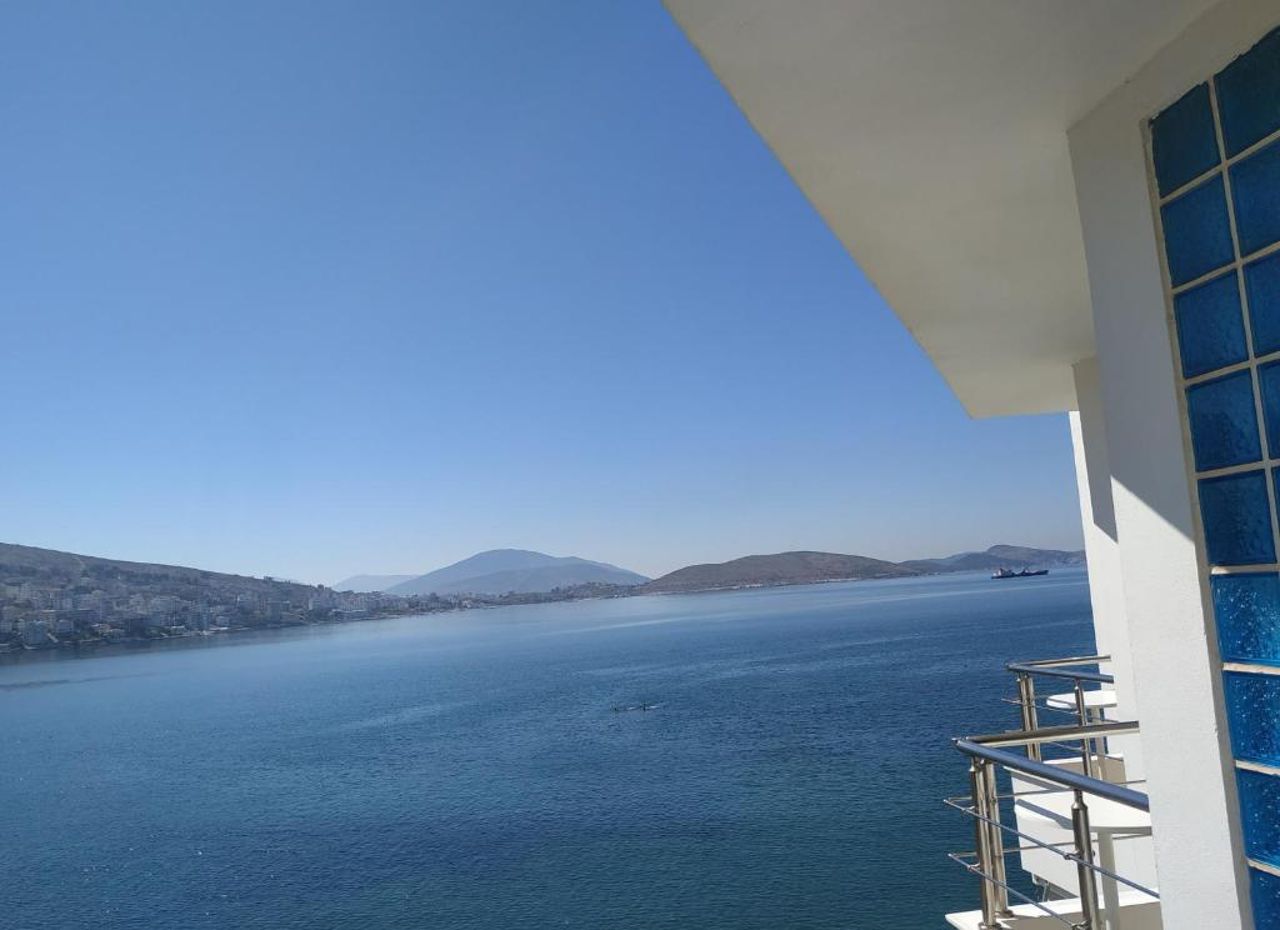 Titania Hotel