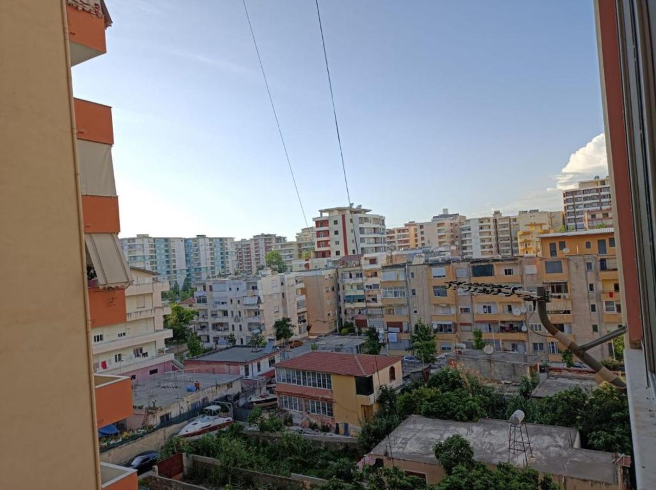 Lovely large summer apartment next to Lungomare