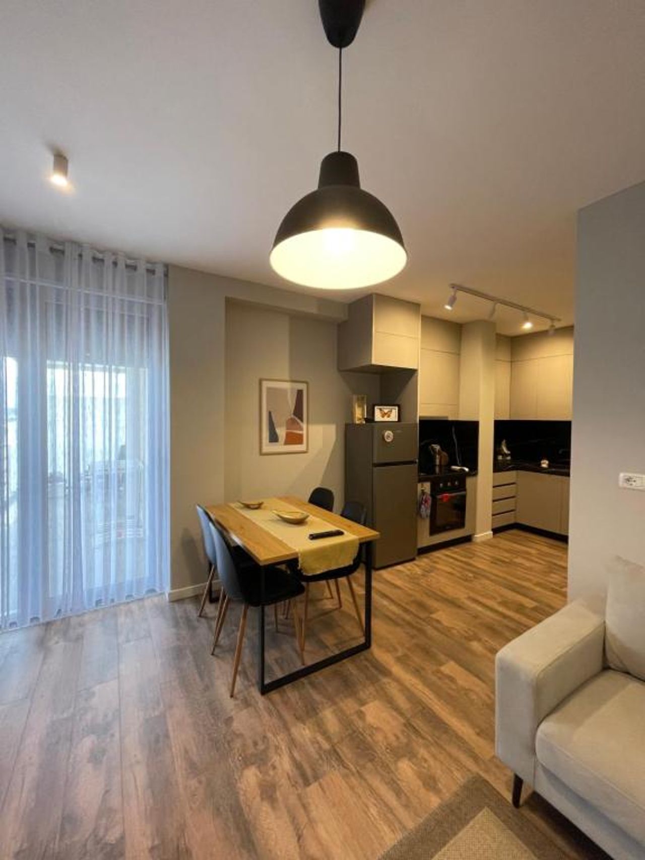 B4 Dusk Apartments R