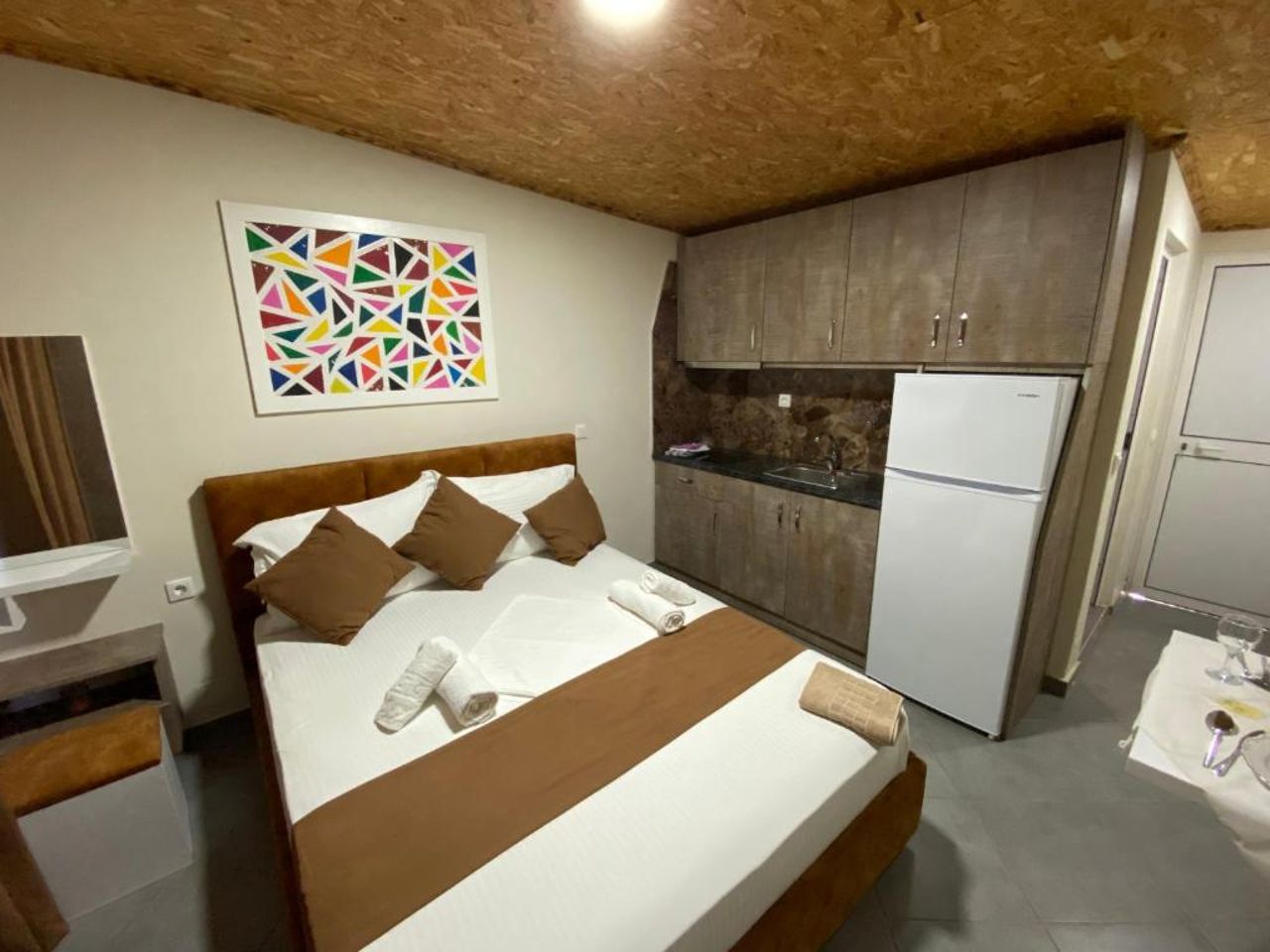 Full Moon Apartments