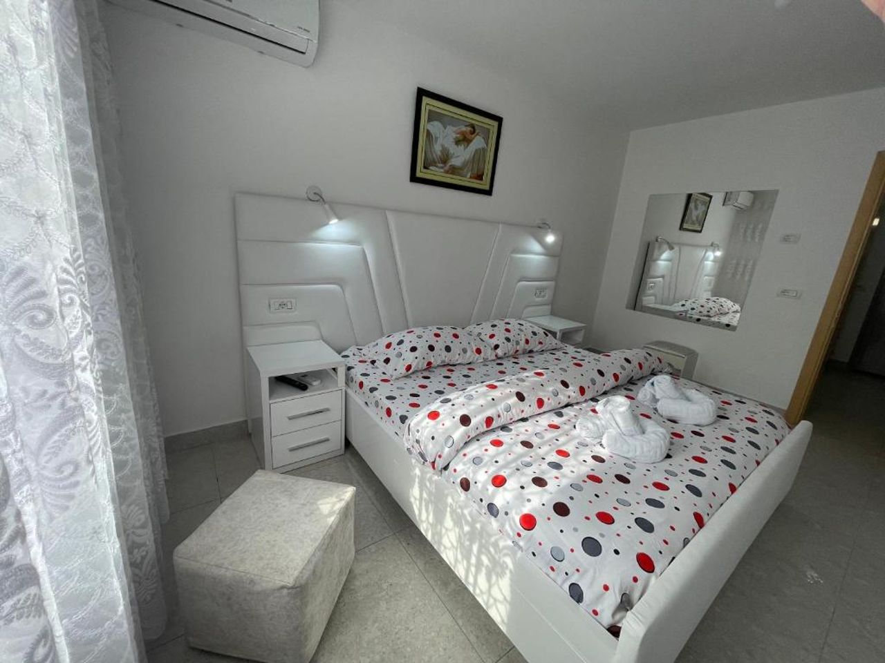 ROMANCE Apartments