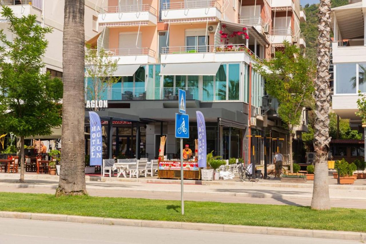 Hotel Aglon