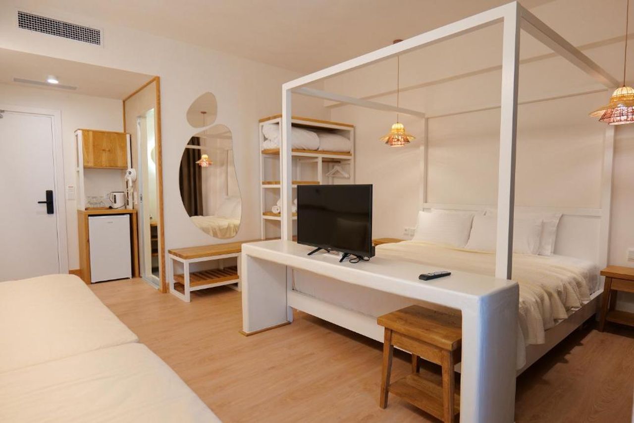 Alex & Sofi Apartments