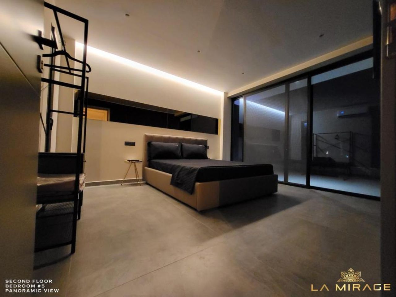 La Mirage Villa