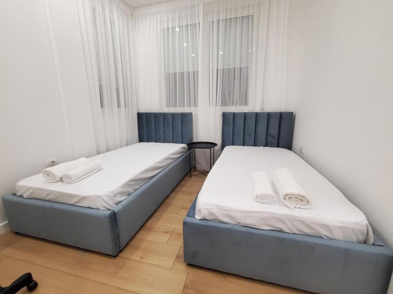 Salty blue, 2 bedroom apartment, by the beach