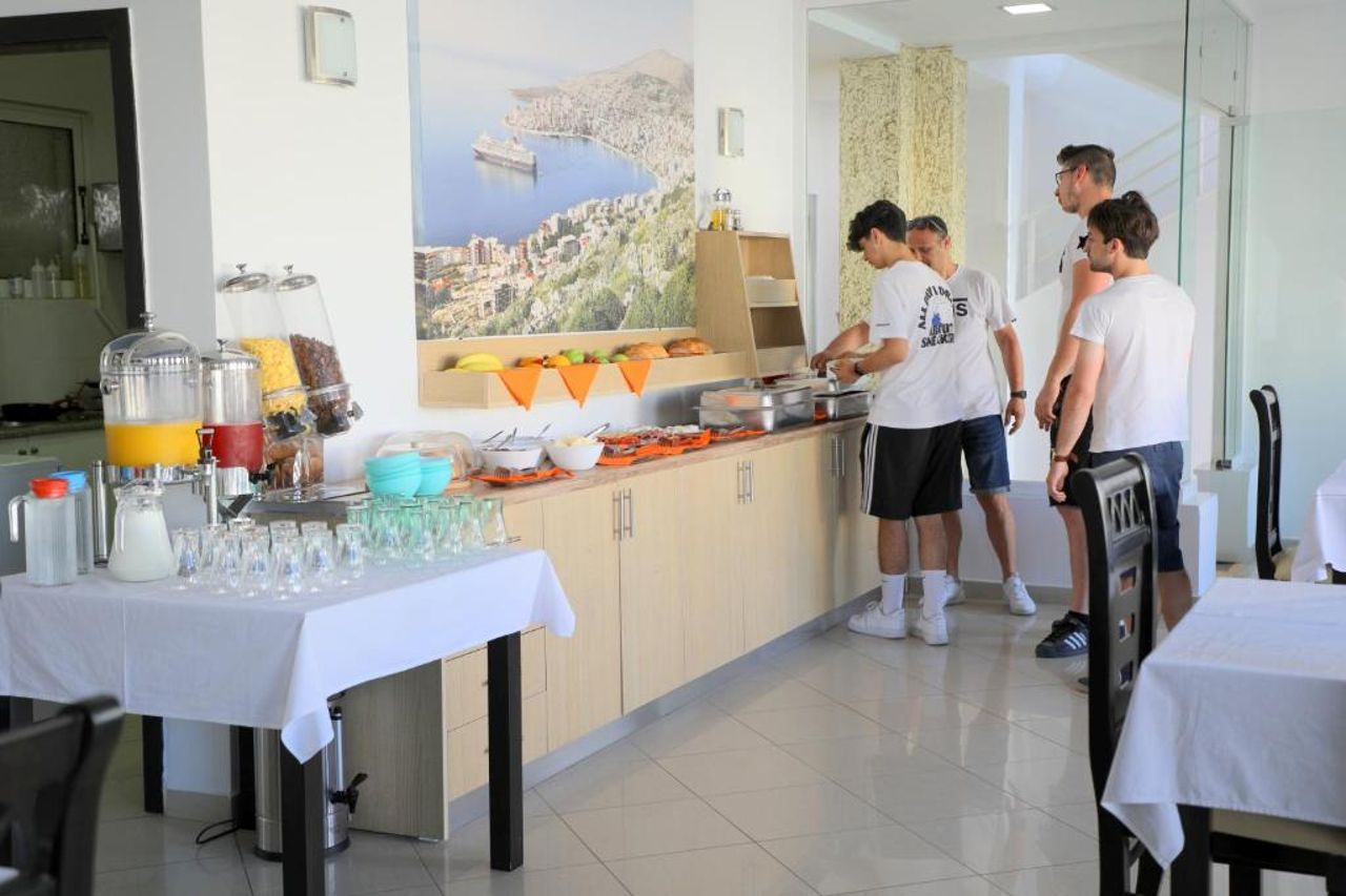 Oskar Hotel