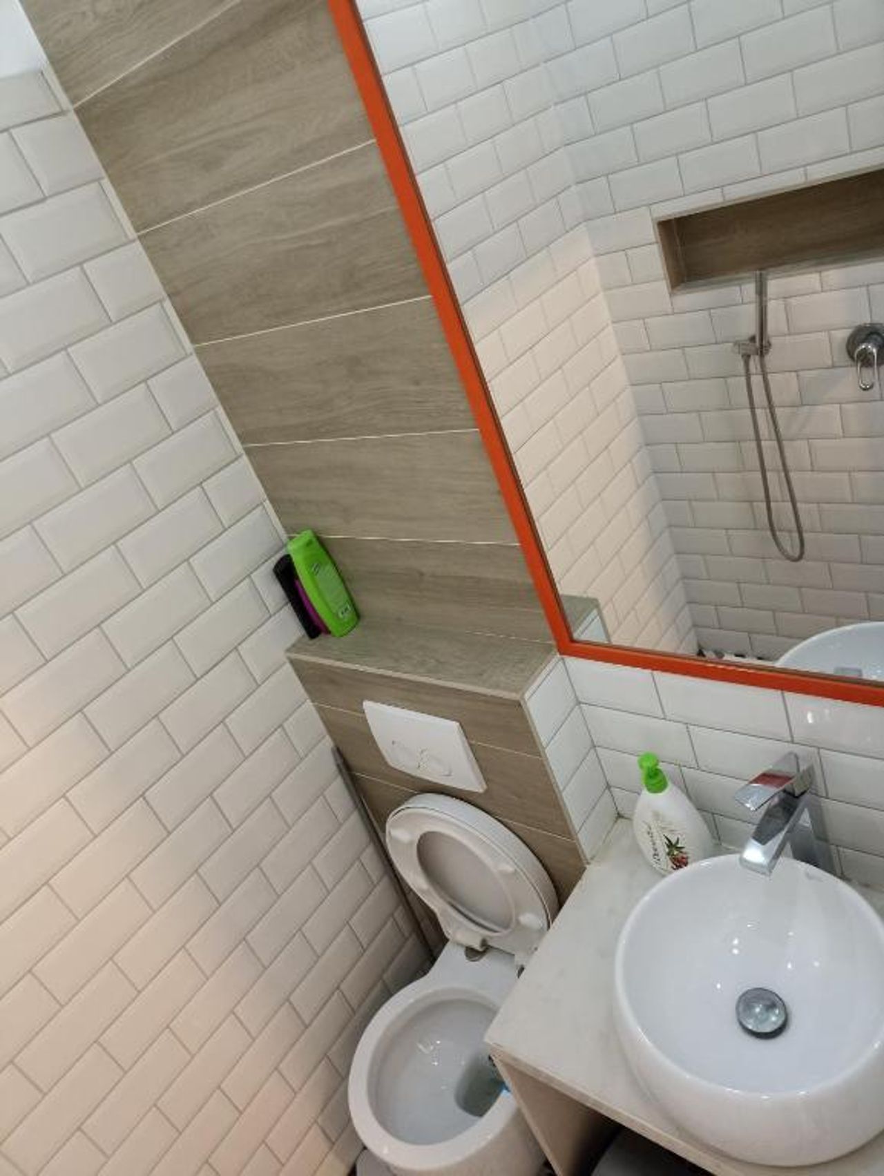 Lovely 1 bedroom apartment near Eye of Tirana