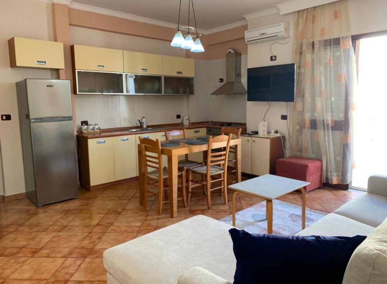 The 8th floor apartment