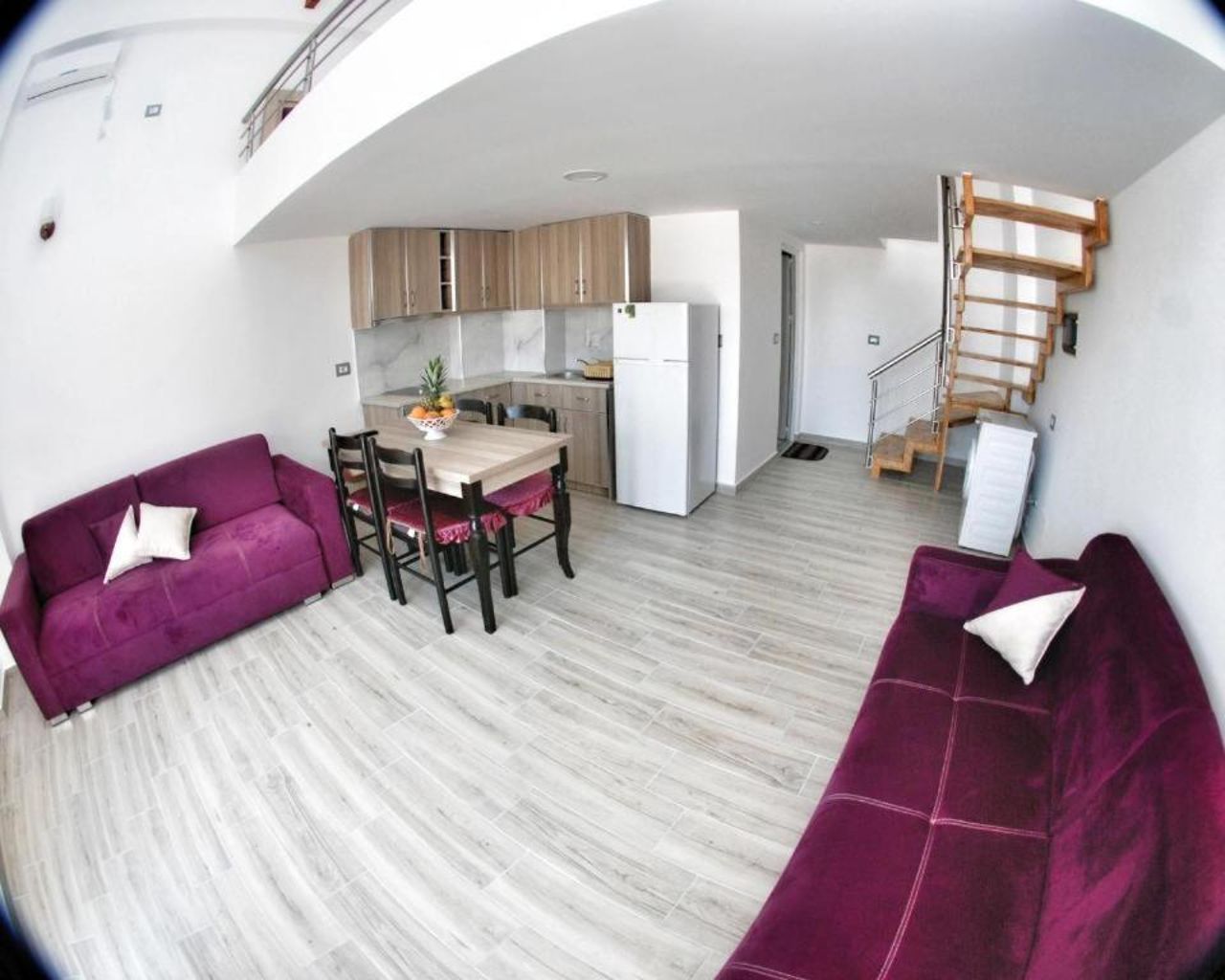 Bebi Hotel And Apartments
