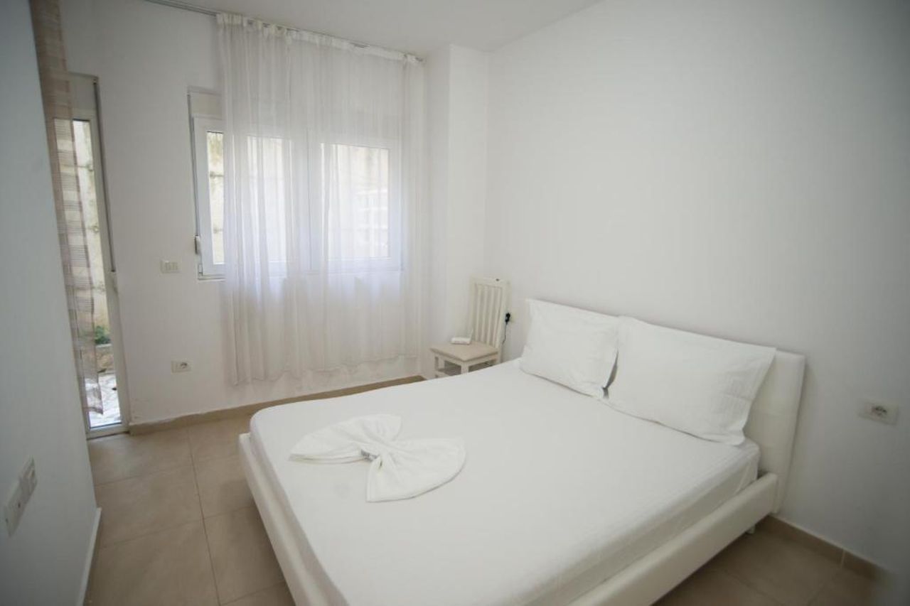 One Bedroom APT (Rezidenca Kodra e Diellit 1)