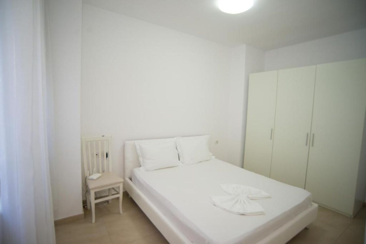 One Bedroom APT (Rezidenca Kodra e Diellit 1)