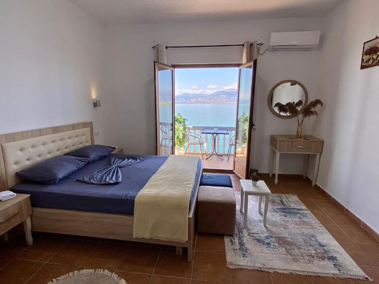 Bella Vista