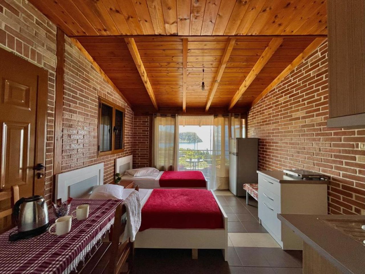 Lazaris kwstas Rooms