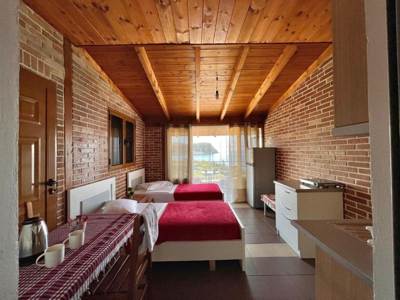Lazaris kwstas Rooms