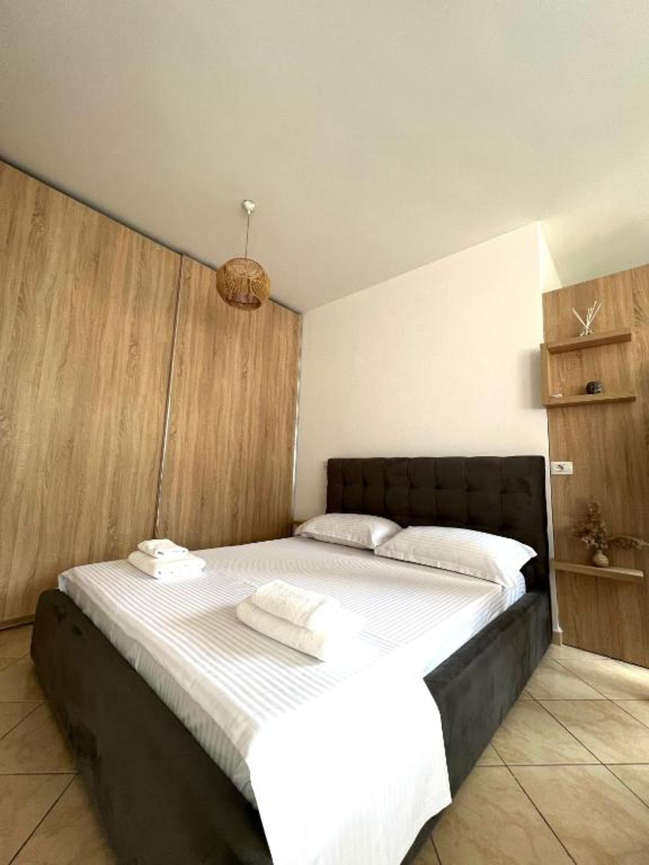 Vlora Relaxing Studio