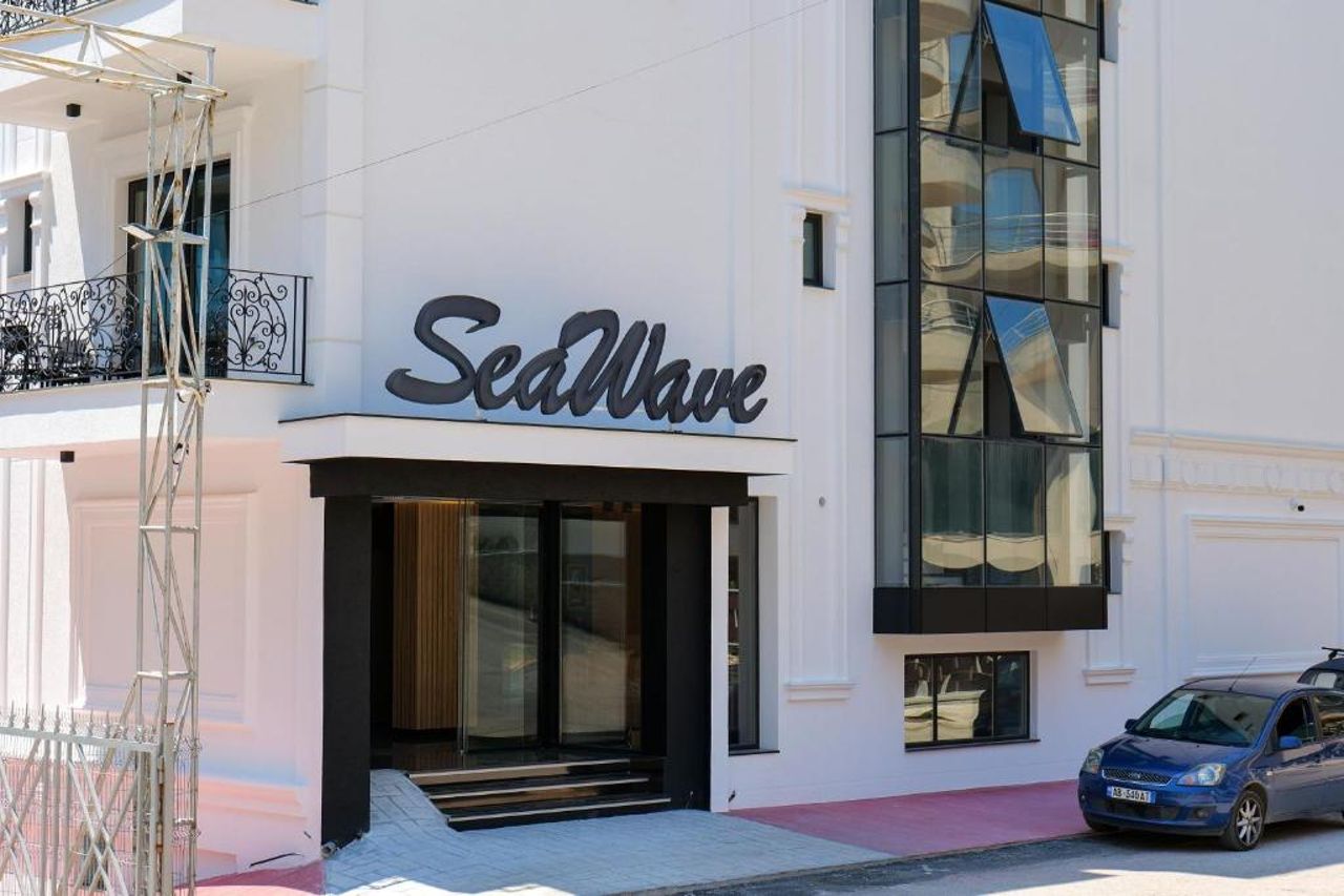 Seawave Hotel