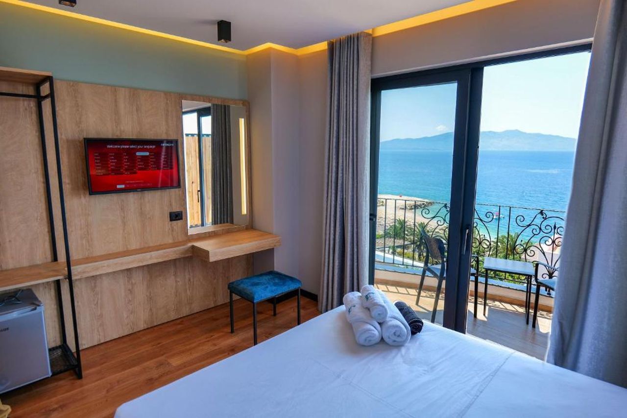 Seawave Hotel