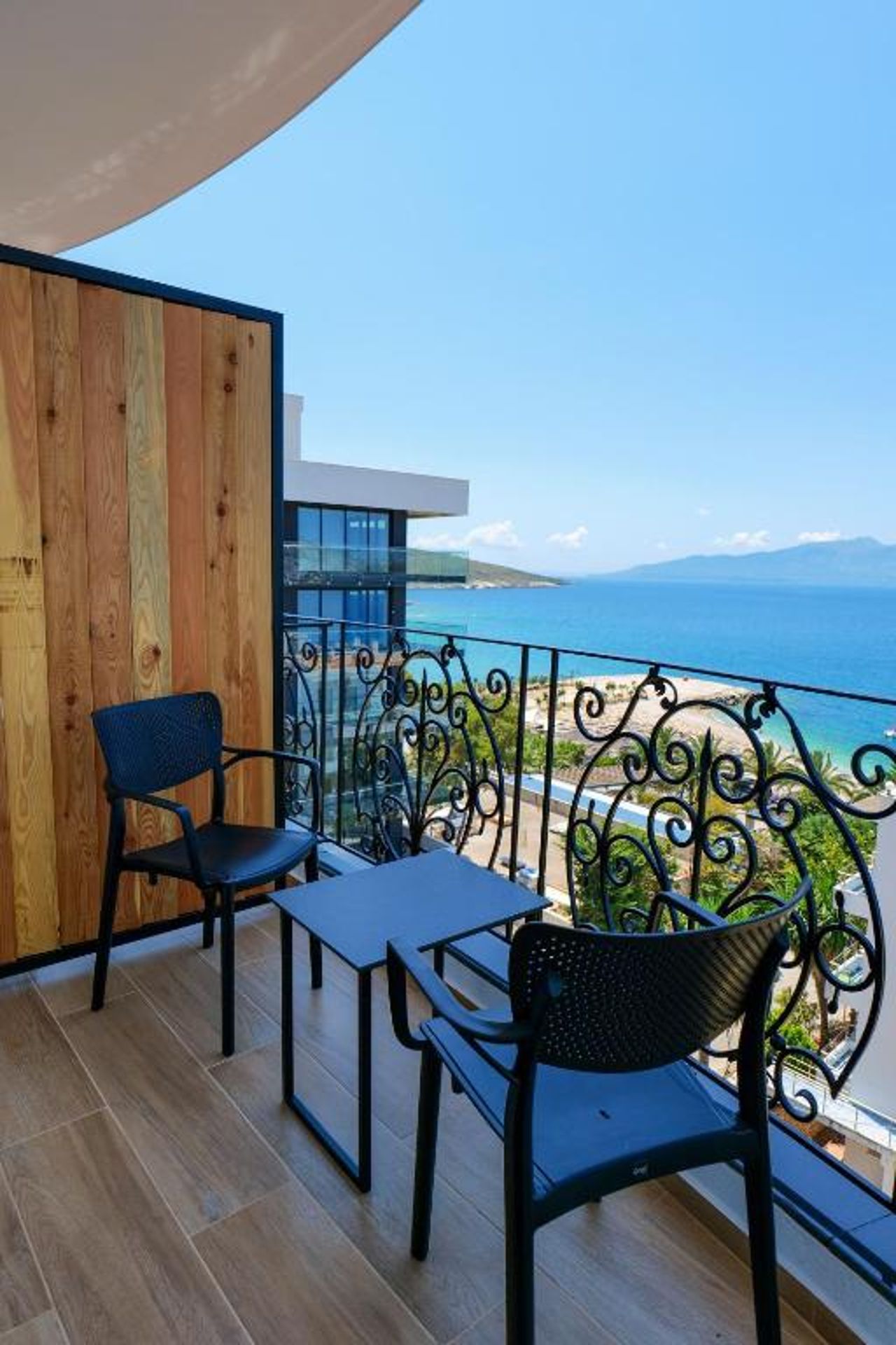 Seawave Hotel
