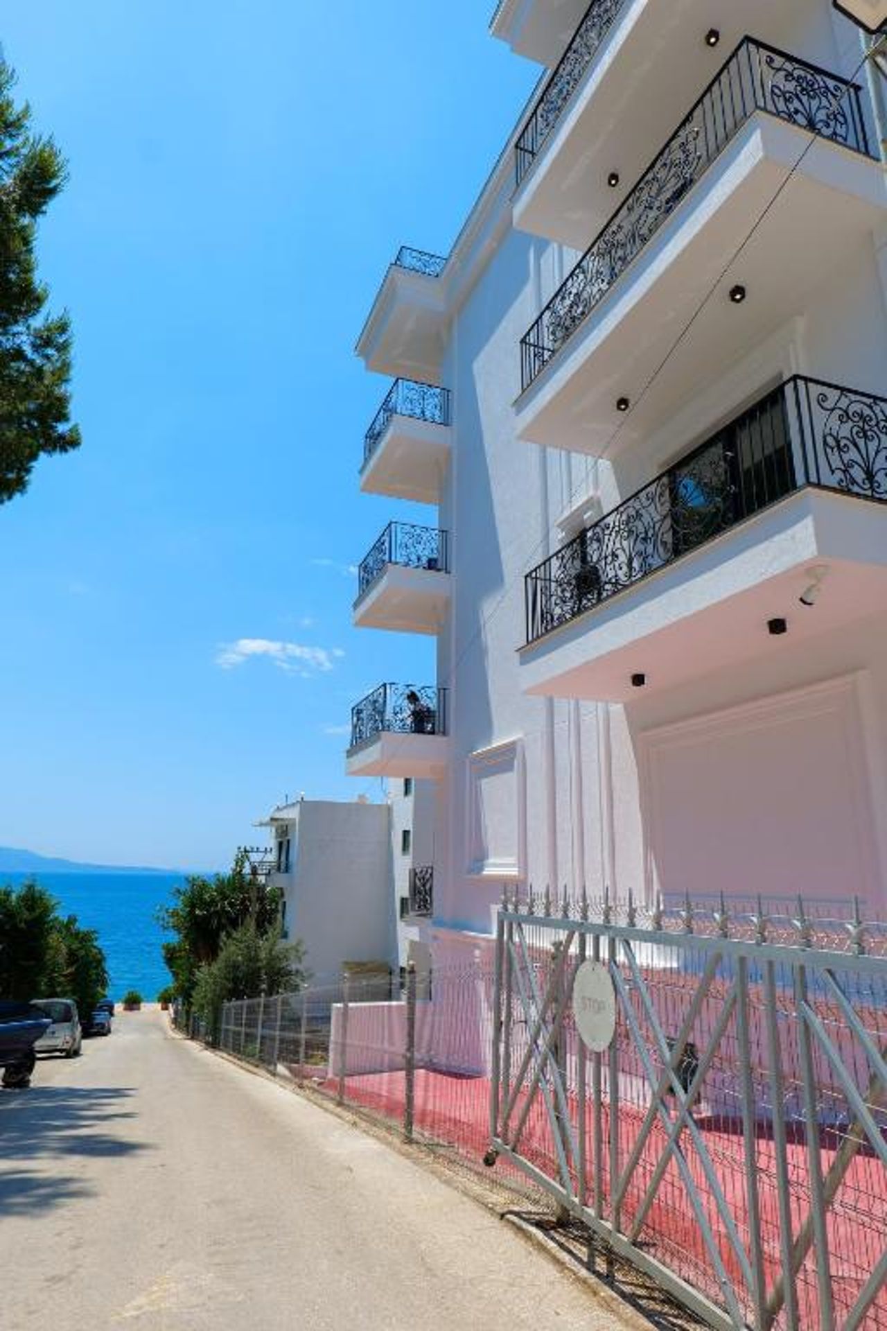Seawave Hotel