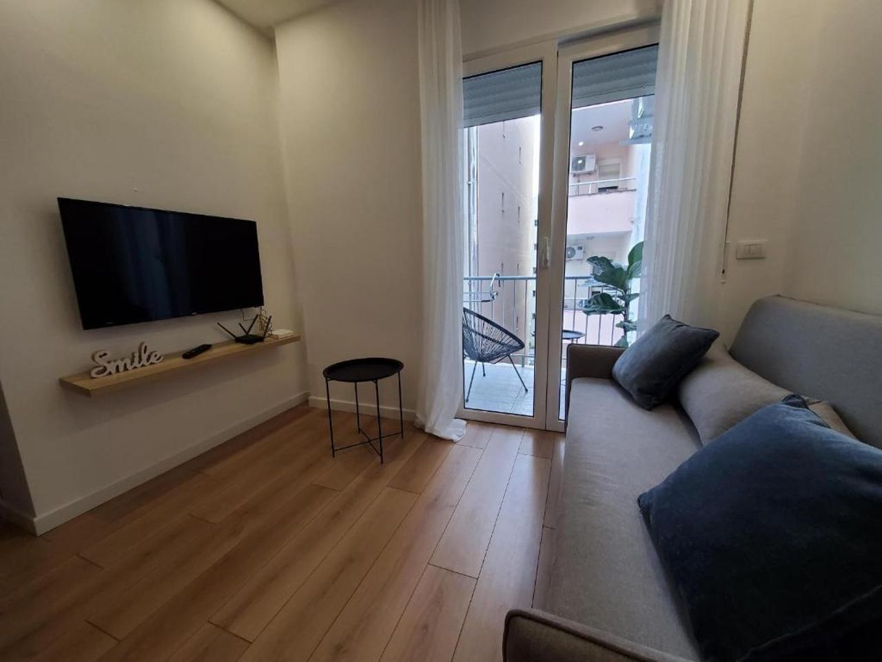 Salty blue, 2 bedroom apartment, by the beach