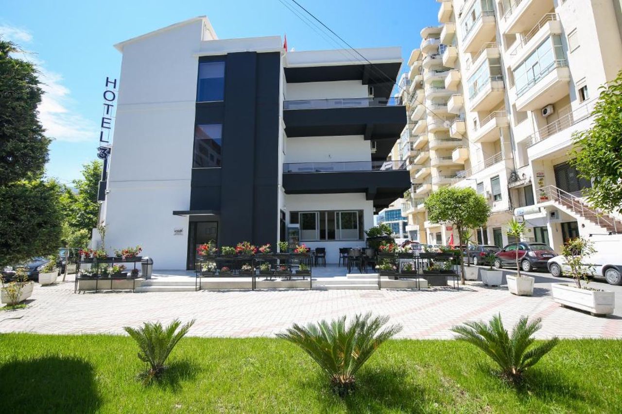 Hotel Three