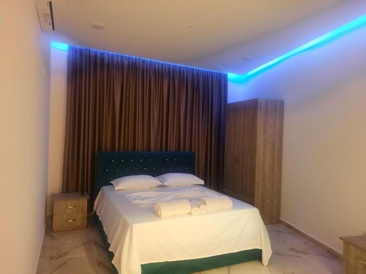 Hotel Megniar