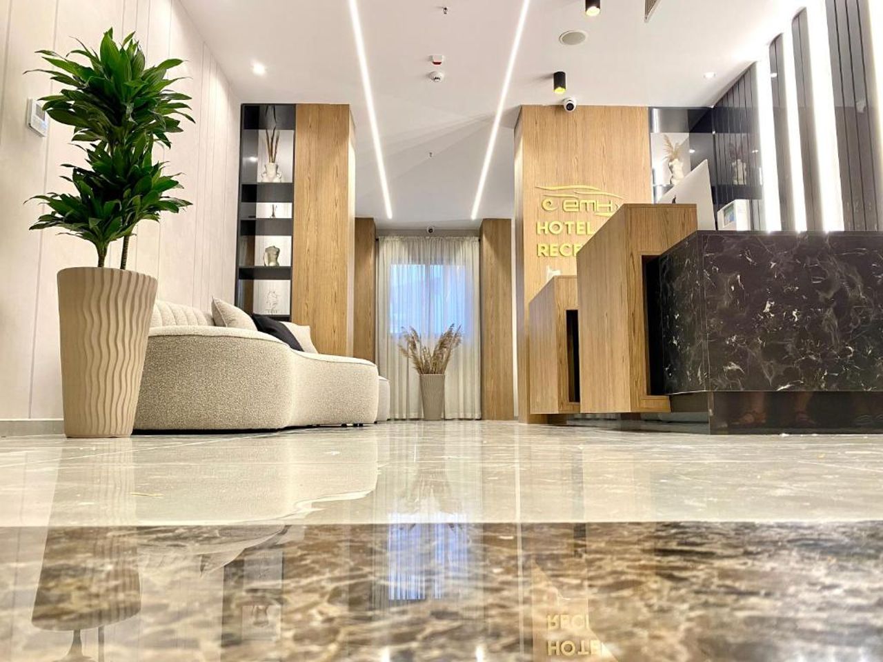 Elmar Hotel