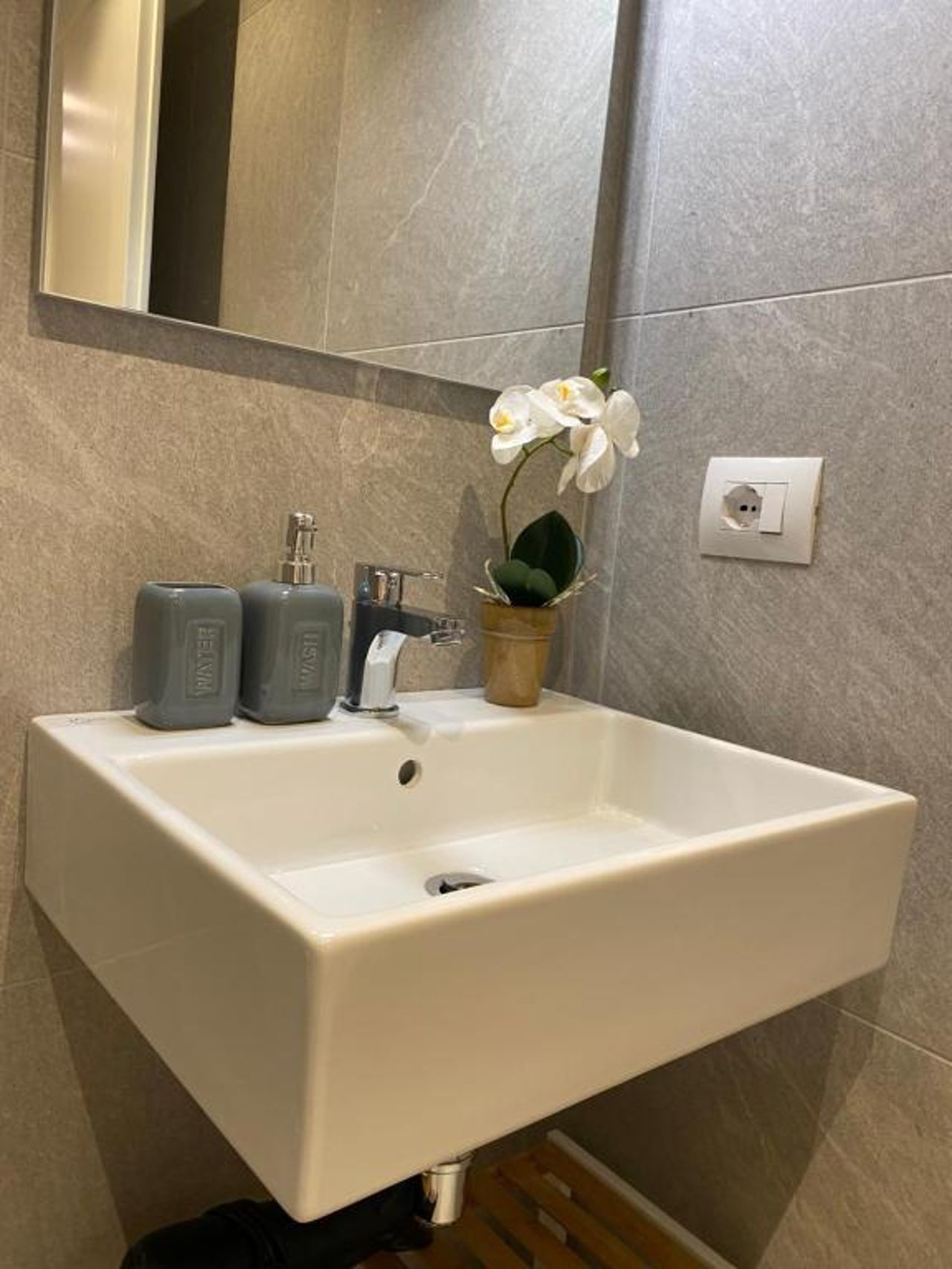 Living Studio Apartments