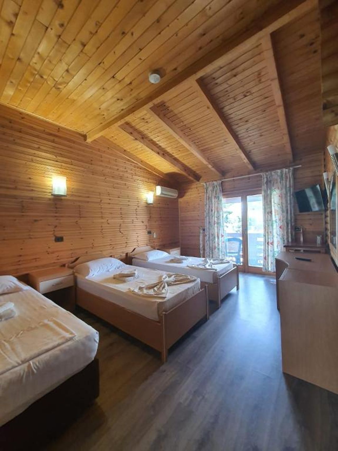 Hotel Adriatik 2