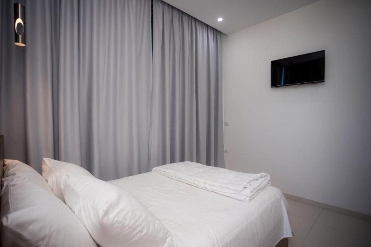 Sky Hotel